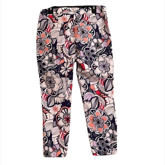 ✨ Geo Floral print Columnist Ankle pant✨ - Picture 7 of 8